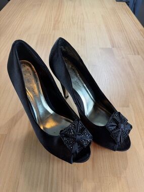 Roland Cartier Black Satin Peep-Toe Heels with Beaded Bow B10